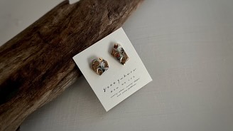 【予告】@un_yunyu ゴトウユカリさんの陶のピアスとイヤリングのお取り扱いをスタートさせていただきます。