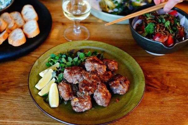 中村恵子／プレート25cm　朝食のワンプレートにも良さそうなサイズ感