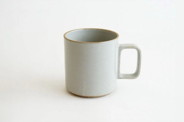 【Restocked】ハサミポーセリンのマグカップ 385ml Mサイズの3colors／ミルクピッチャーのグロスグレーが再入荷